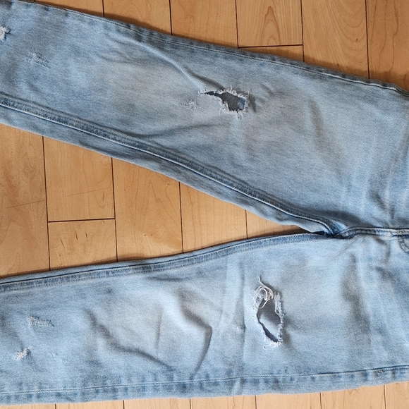 Zara jeans and crop top - Picture 3 of 4